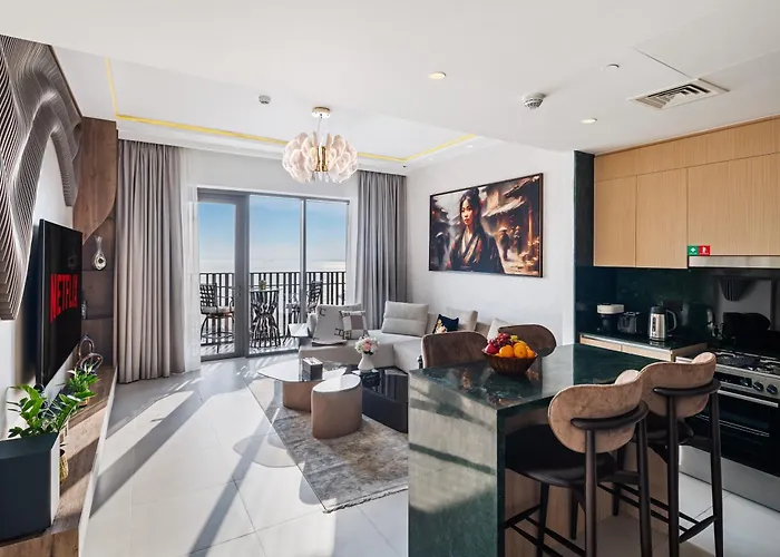 Elegant 2-Bedroom Apartment In Dubai Creek Harbour - By Dustay